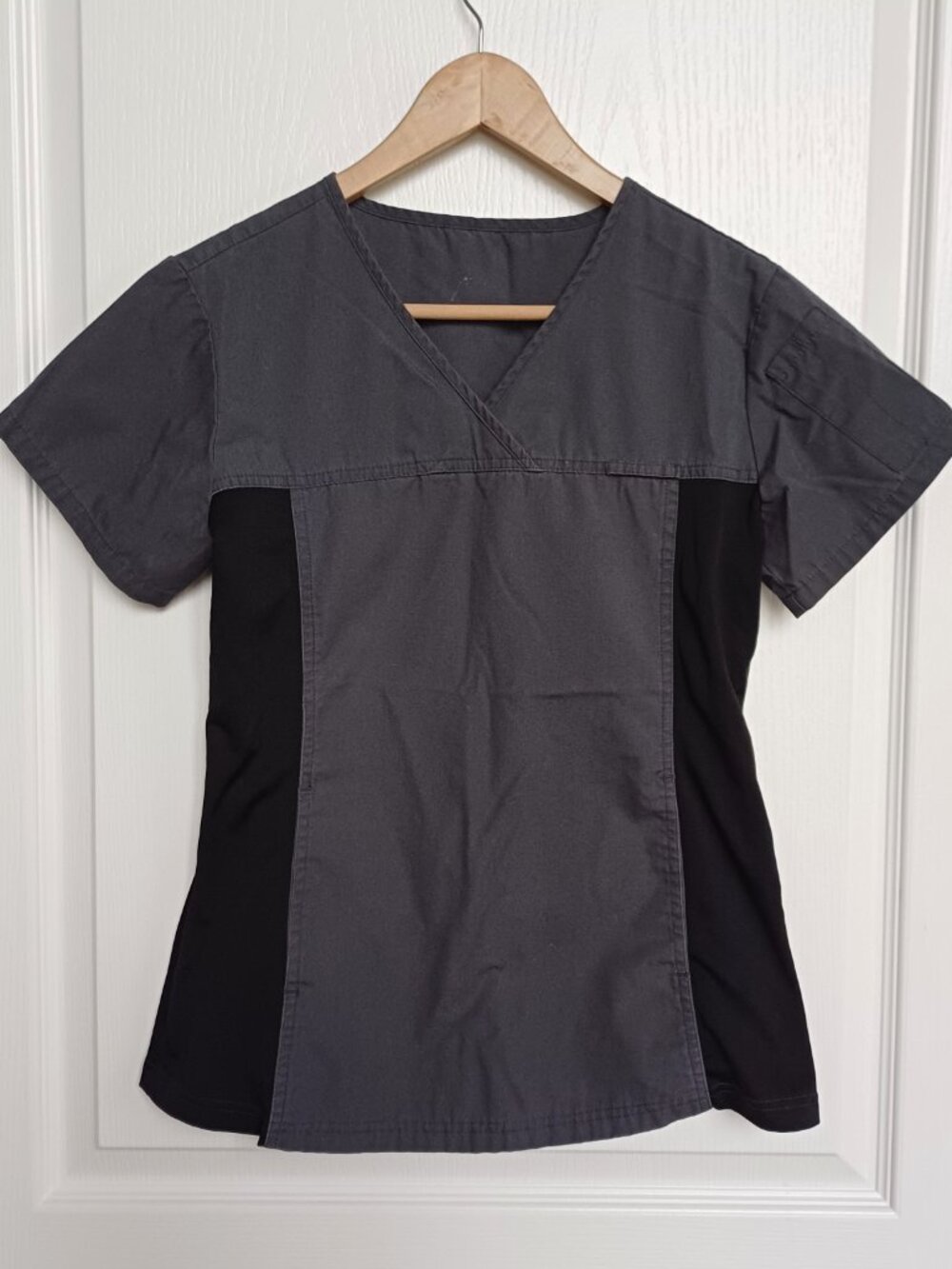 MOBB Grey Scrub Top
